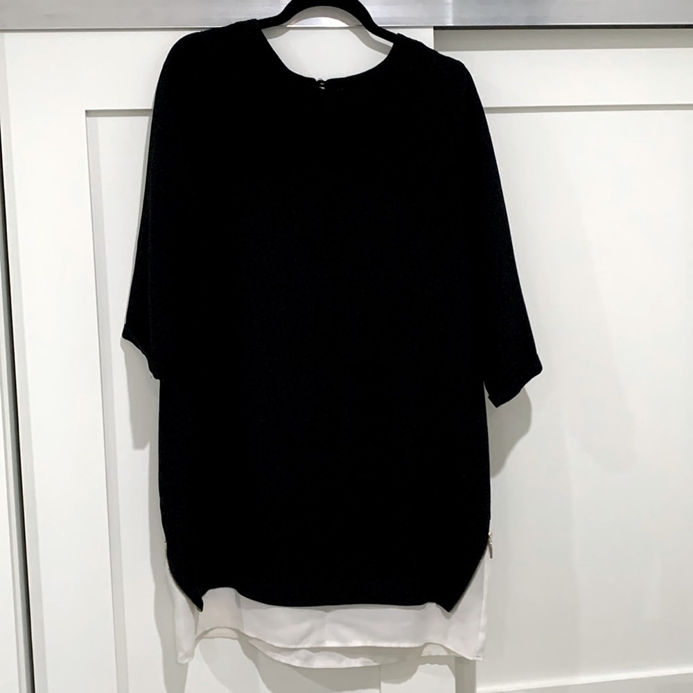 Black dress with white and gold detail